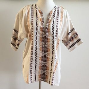 ✨Vintage embroidered Mexican top✨